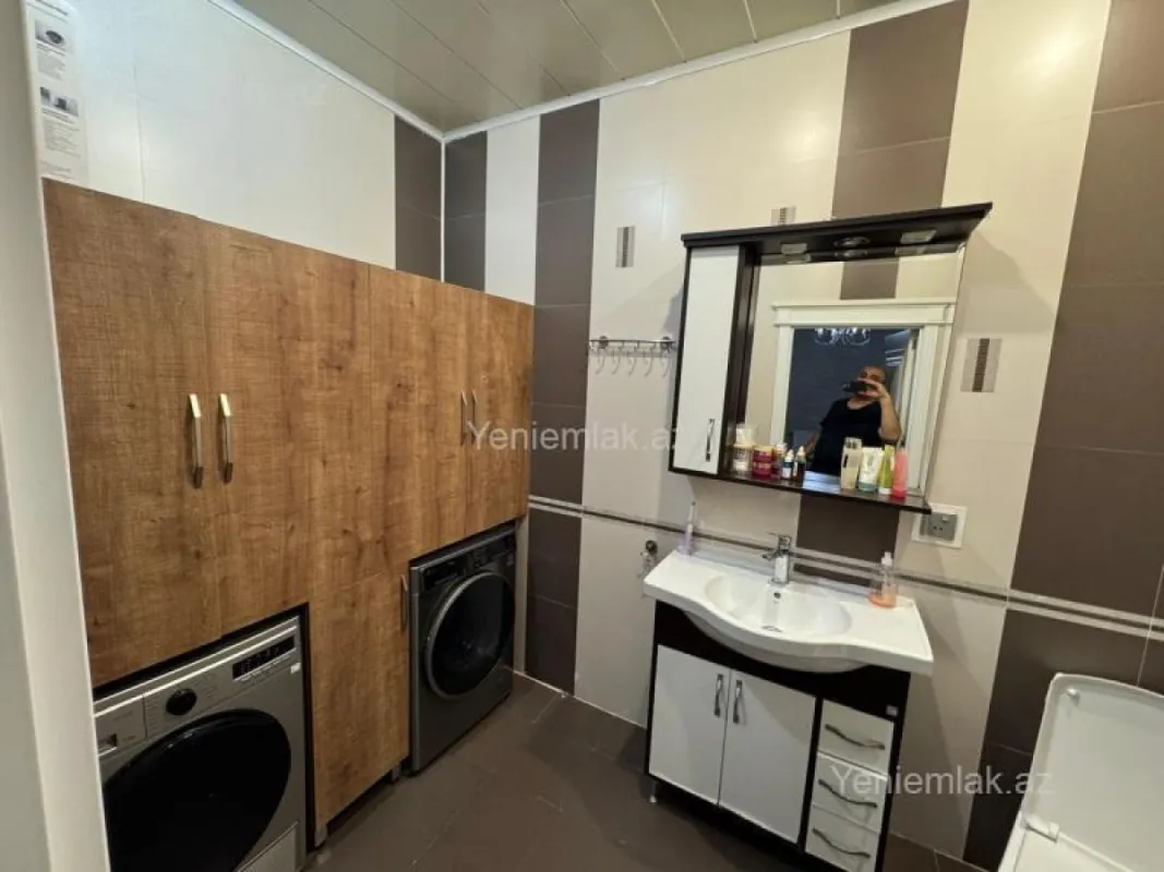 Satılır 4 otaqlı yeni tikili 156 m²