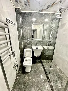 Satılır 2 otaqlı köhnə tikili 48 m²
