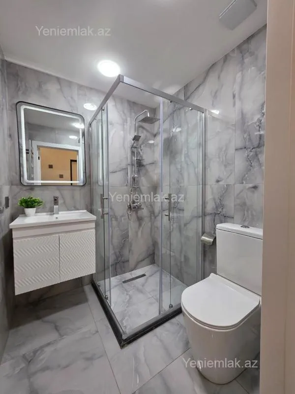 Satılır 2 otaqlı köhnə tikili 65 m²