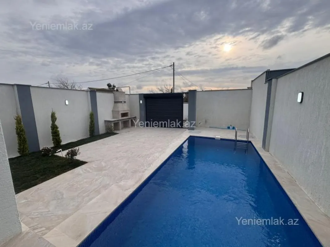 Satılır 4 otaqlı həyət evi 135 m²