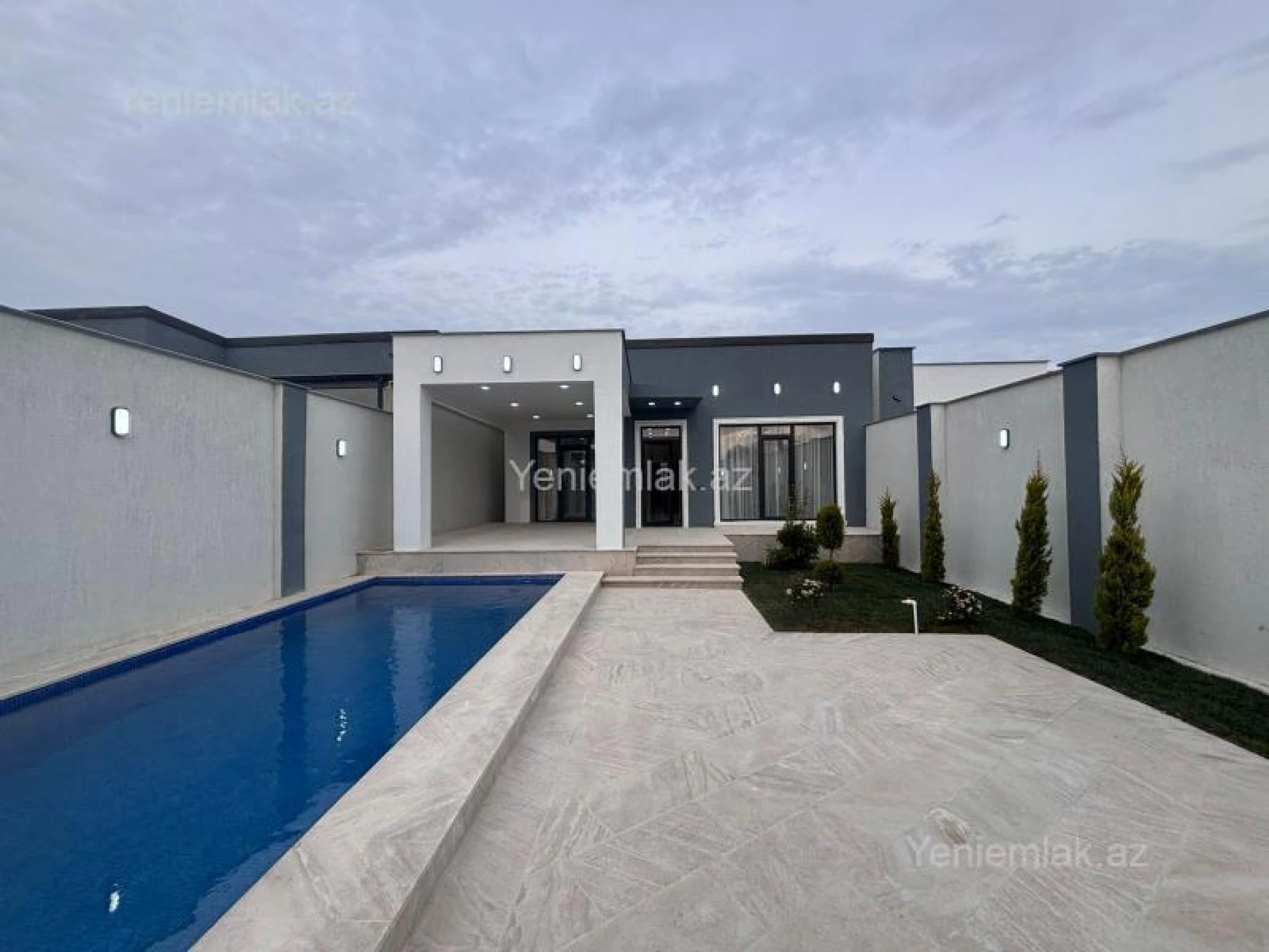 Satılır 4 otaqlı həyət evi 135 m²