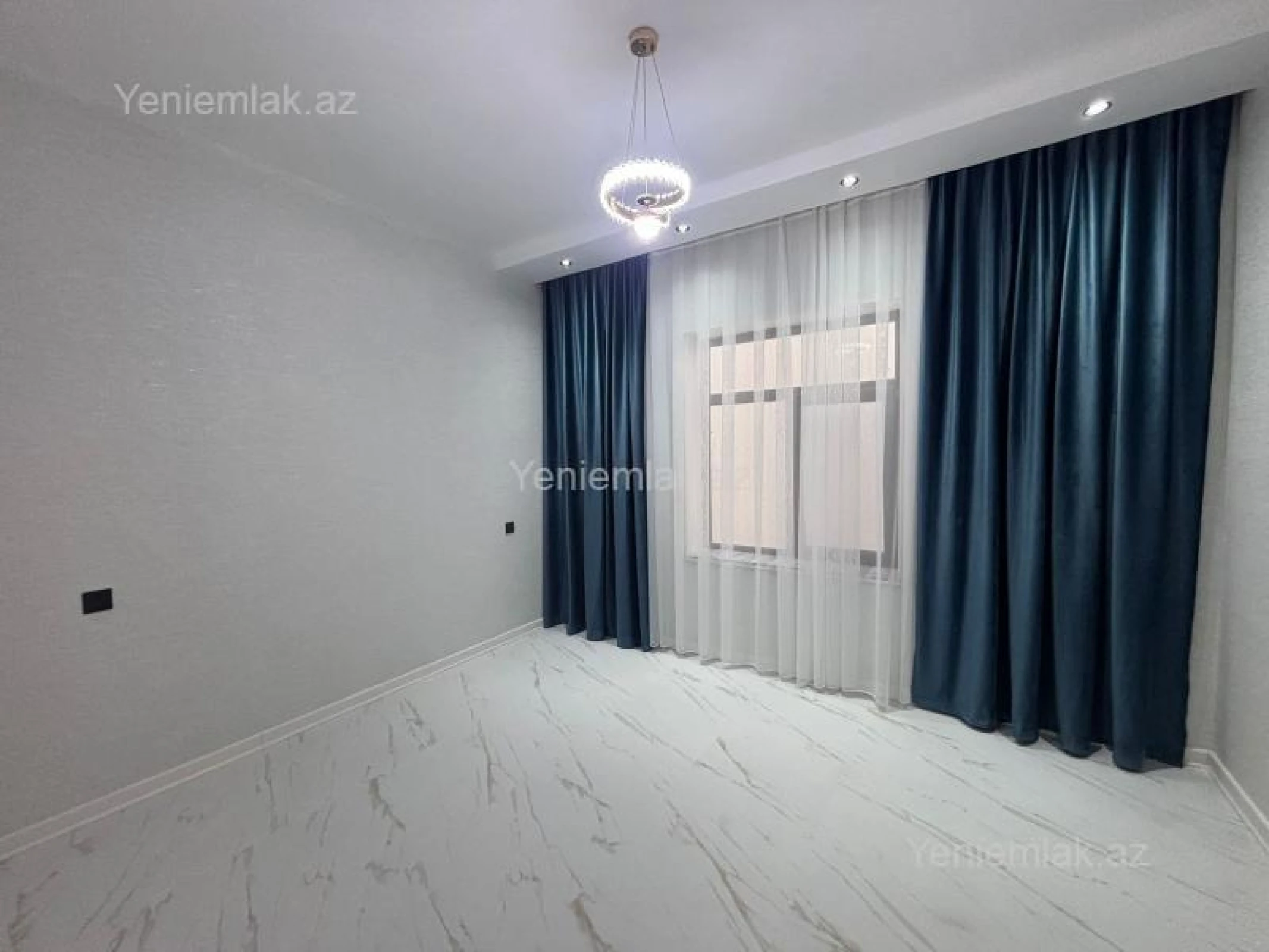 Satılır 4 otaqlı həyət evi 160 m²