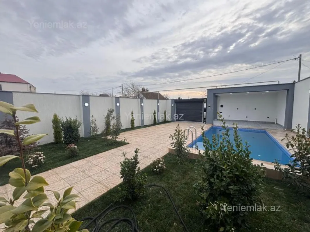 Satılır 4 otaqlı həyət evi 160 m²