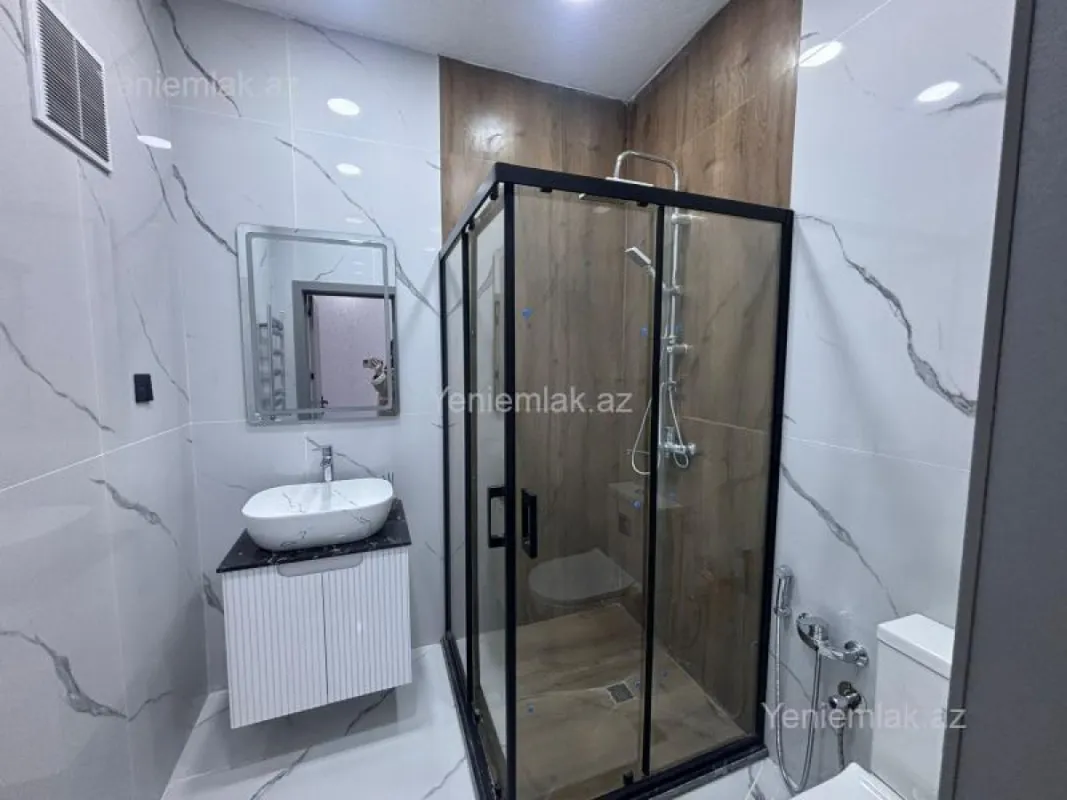 Satılır 4 otaqlı həyət evi 160 m²