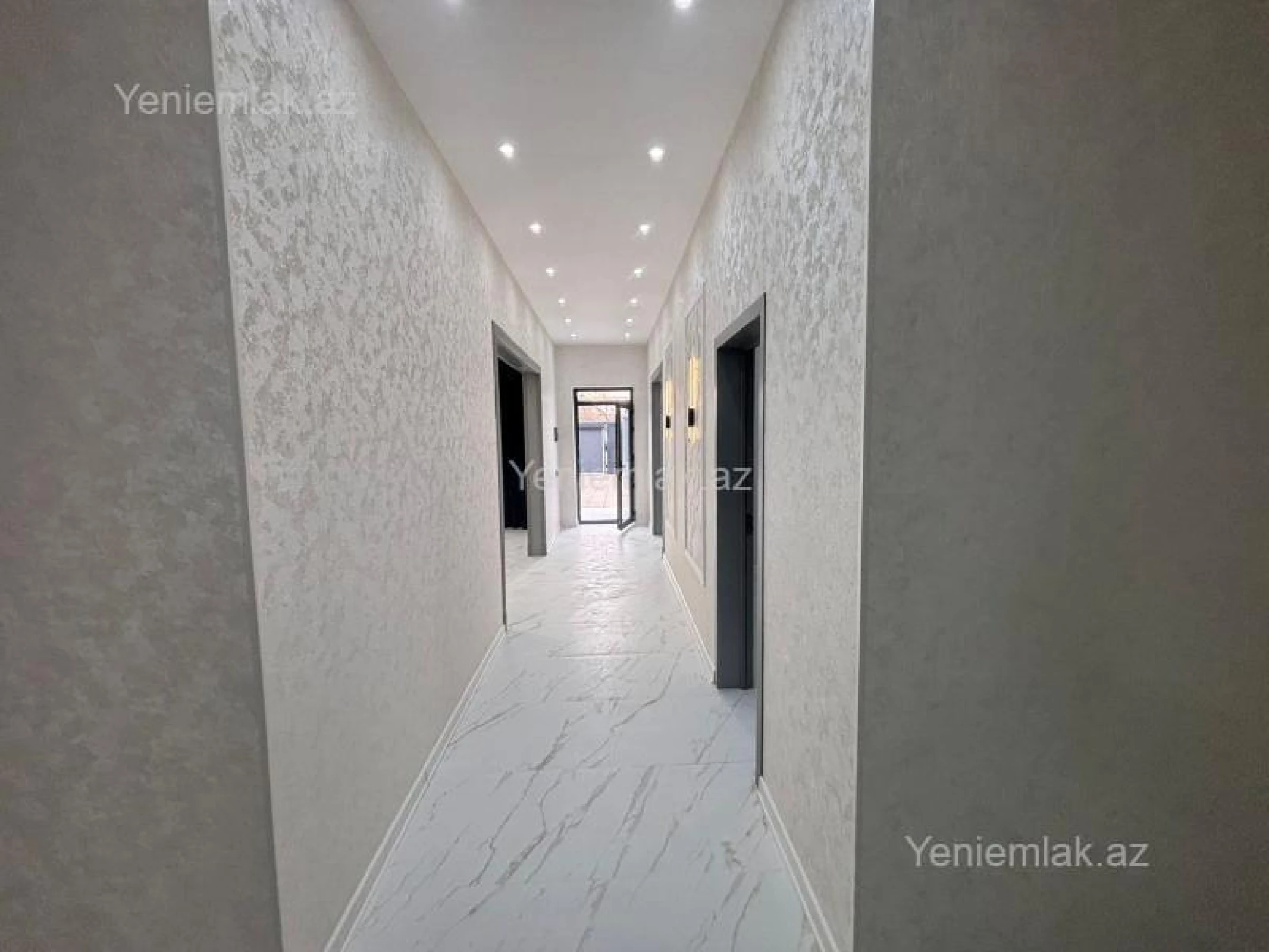 Satılır 4 otaqlı həyət evi 160 m²