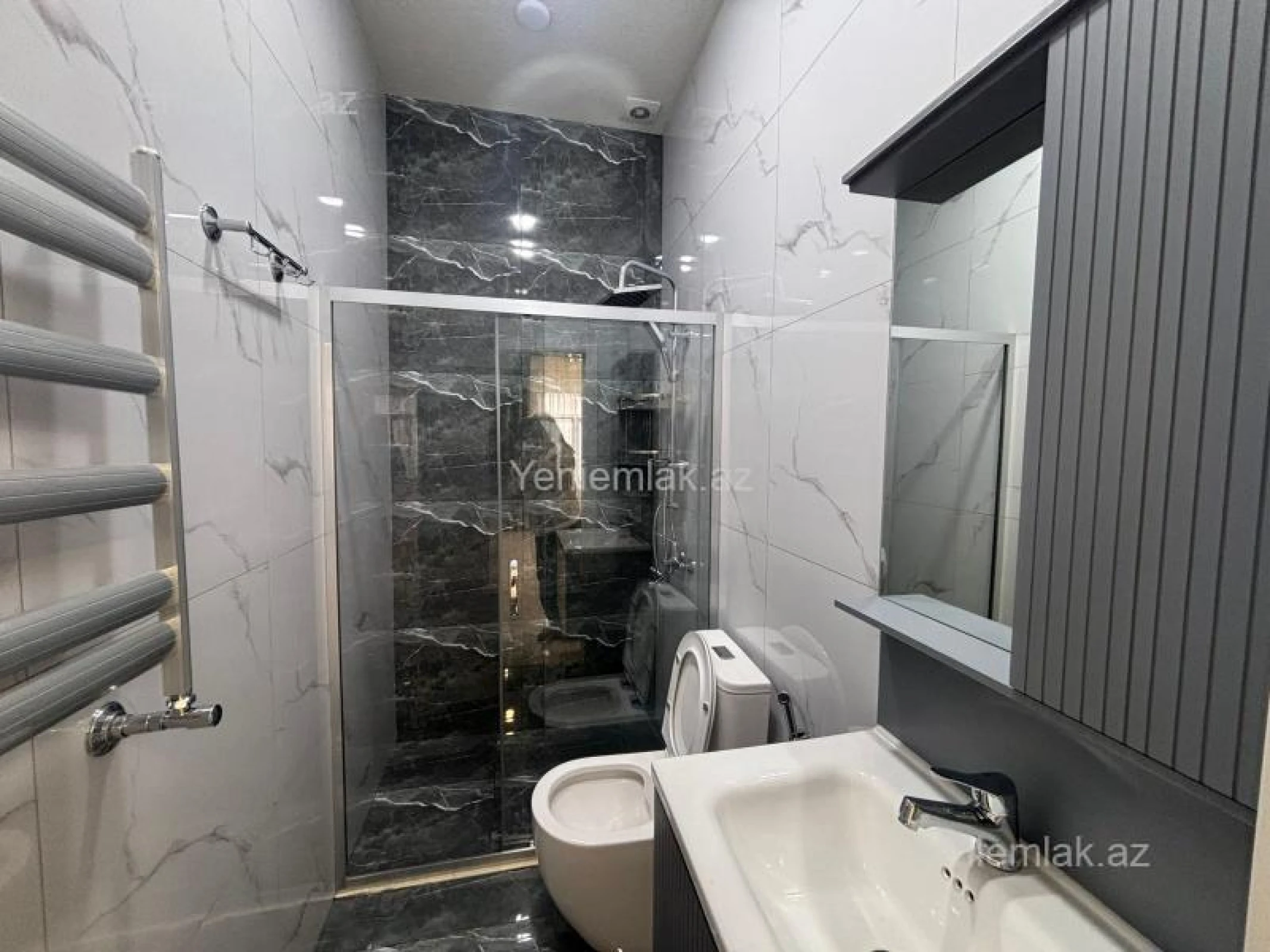 Satılır 4 otaqlı həyət evi 150 m²