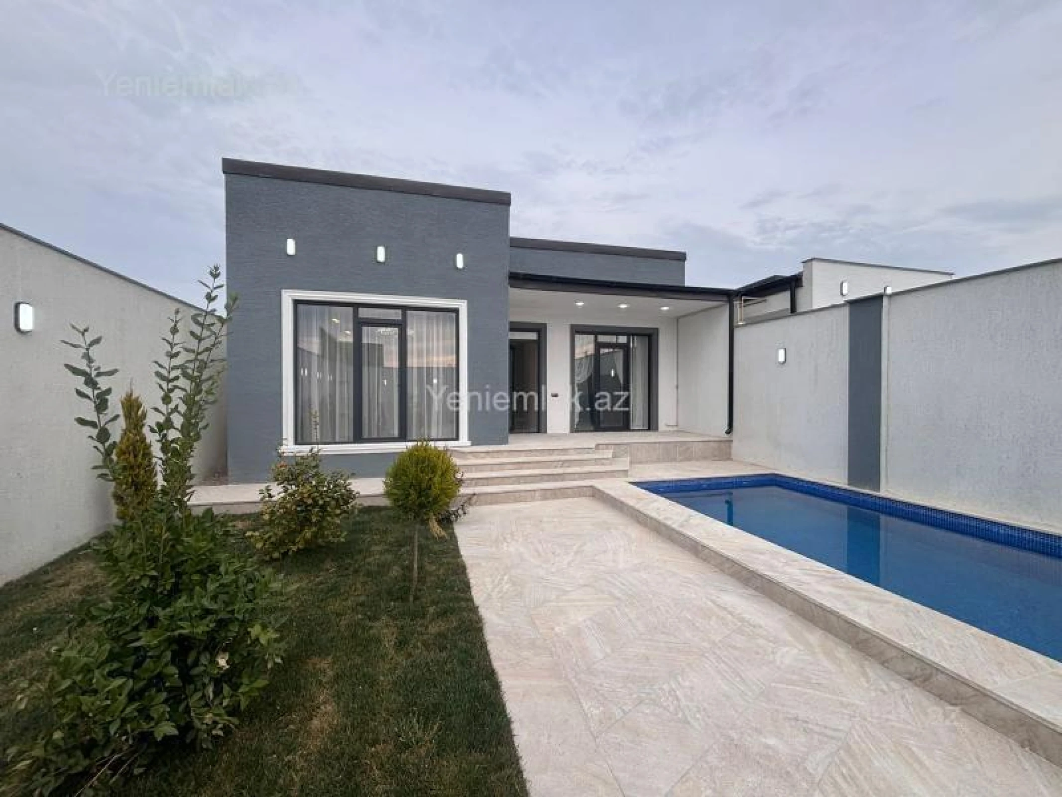 Satılır 4 otaqlı həyət evi 150 m²