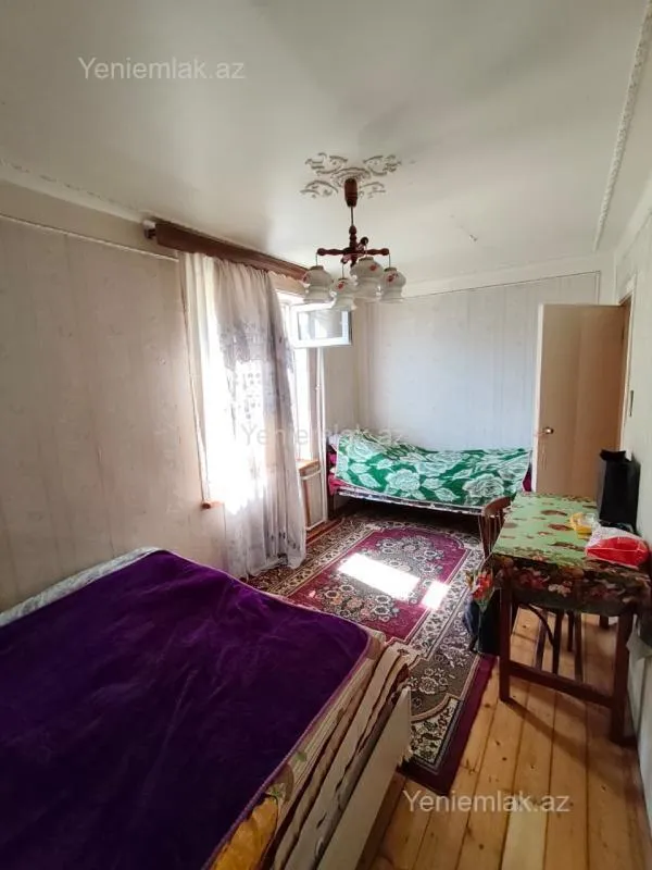 Satılır 2 otaqlı köhnə tikili 50 m²