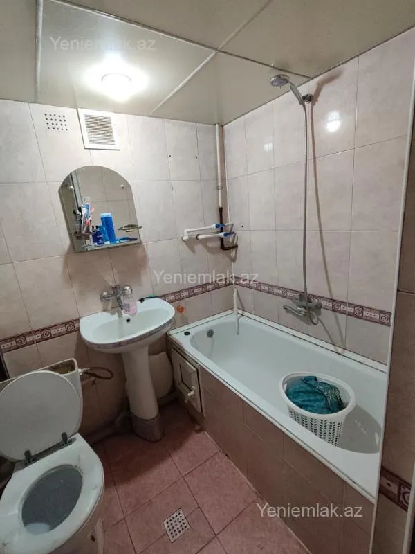 Satılır 2 otaqlı köhnə tikili 50 m²