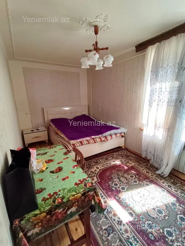 Satılır 2 otaqlı köhnə tikili 50 m²