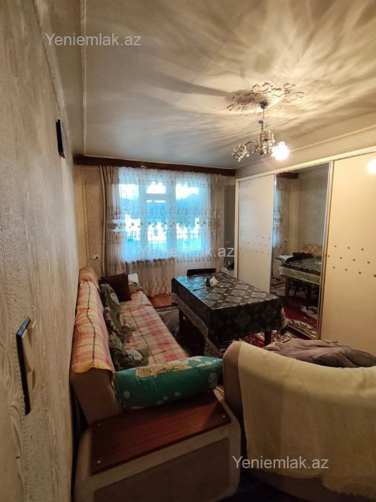 Satılır 2 otaqlı köhnə tikili 50 m²