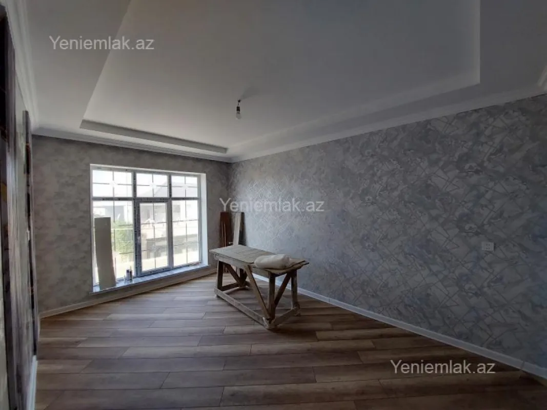 Satılır 4 otaqlı həyət evi 100 m²