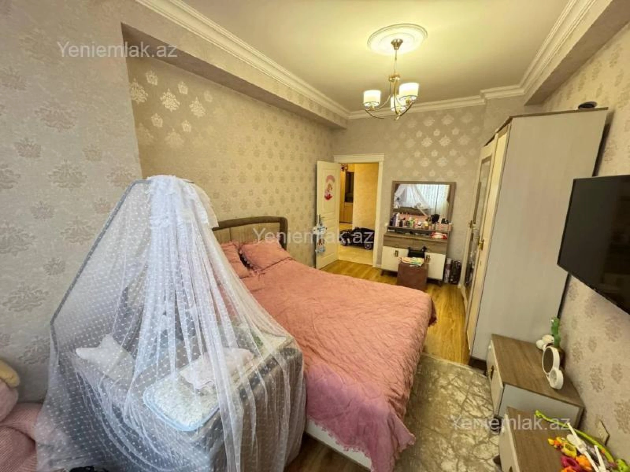 Satılır 2 otaqlı yeni tikili 90 m²