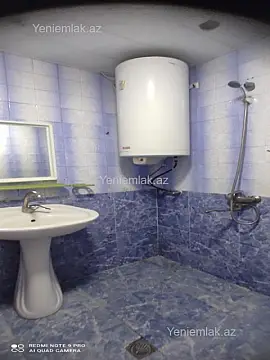 Satılır 2 otaqlı köhnə tikili 65 m²