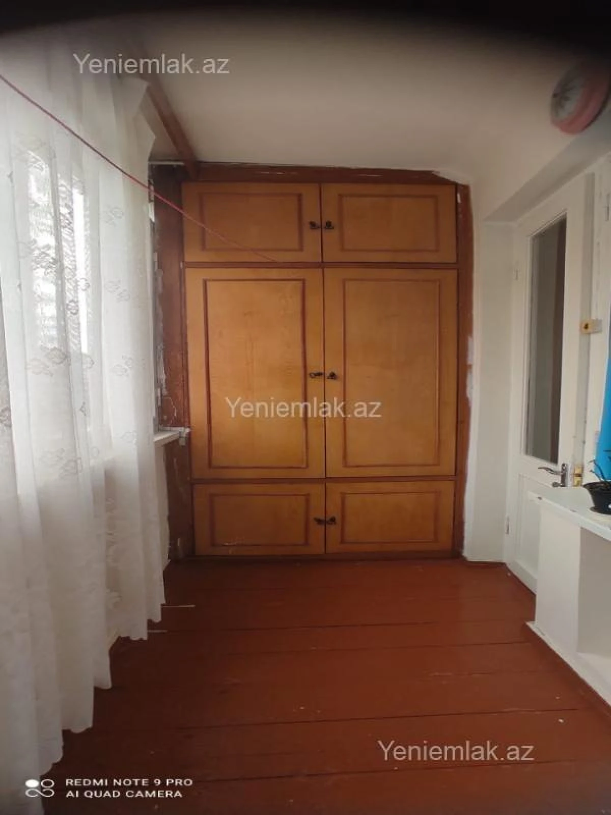 Satılır 2 otaqlı köhnə tikili 65 m²