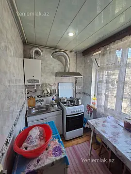 Satılır 2 otaqlı köhnə tikili 44 m²