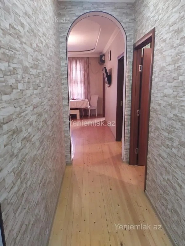 Satılır 3 otaqlı yeni tikili 77 m²