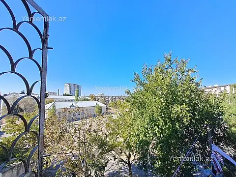 Satılır 3 otaqlı köhnə tikili 65 m²