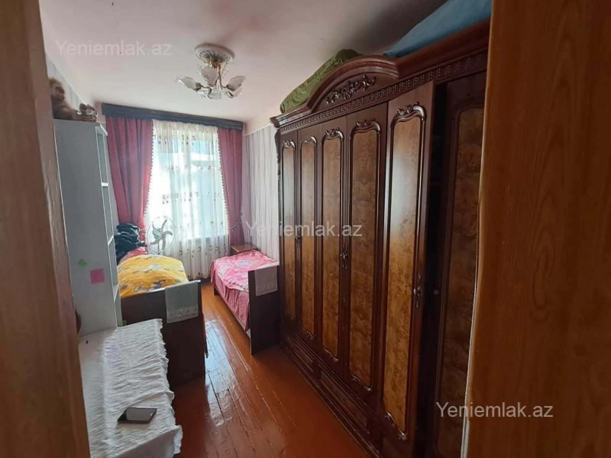 Satılır 3 otaqlı köhnə tikili 65 m²