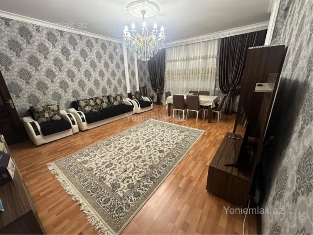 Satılır 2 otaqlı köhnə tikili 92 m²