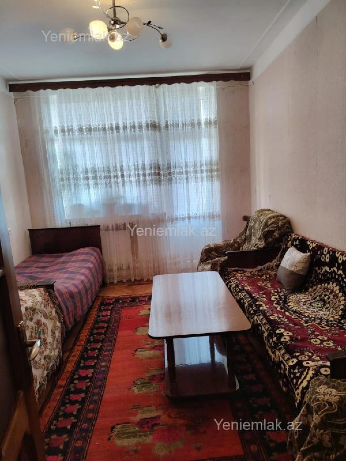 Satılır 4 otaqlı köhnə tikili 110 m²