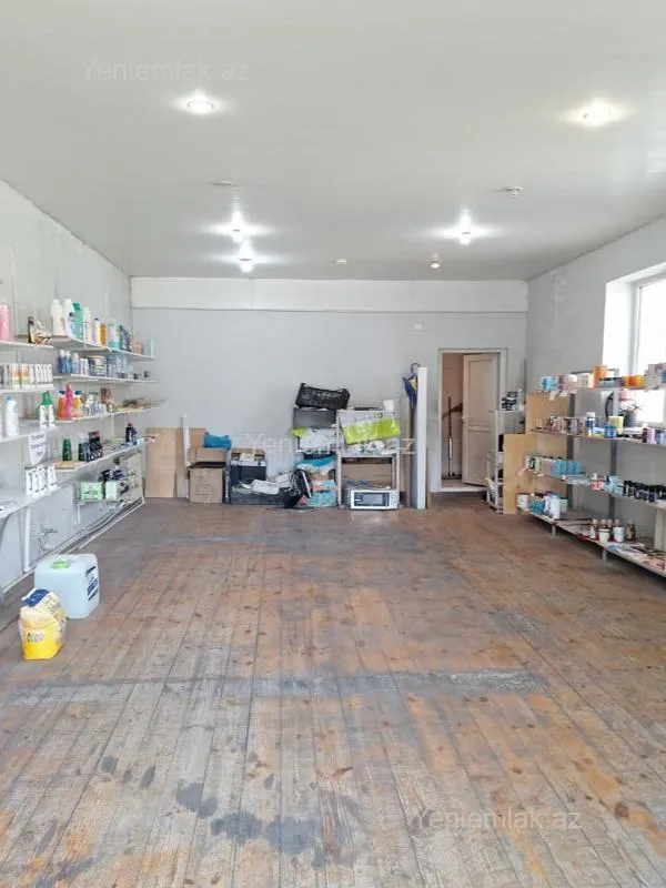 Satılır 1 otaqlı obyekt 200 m²