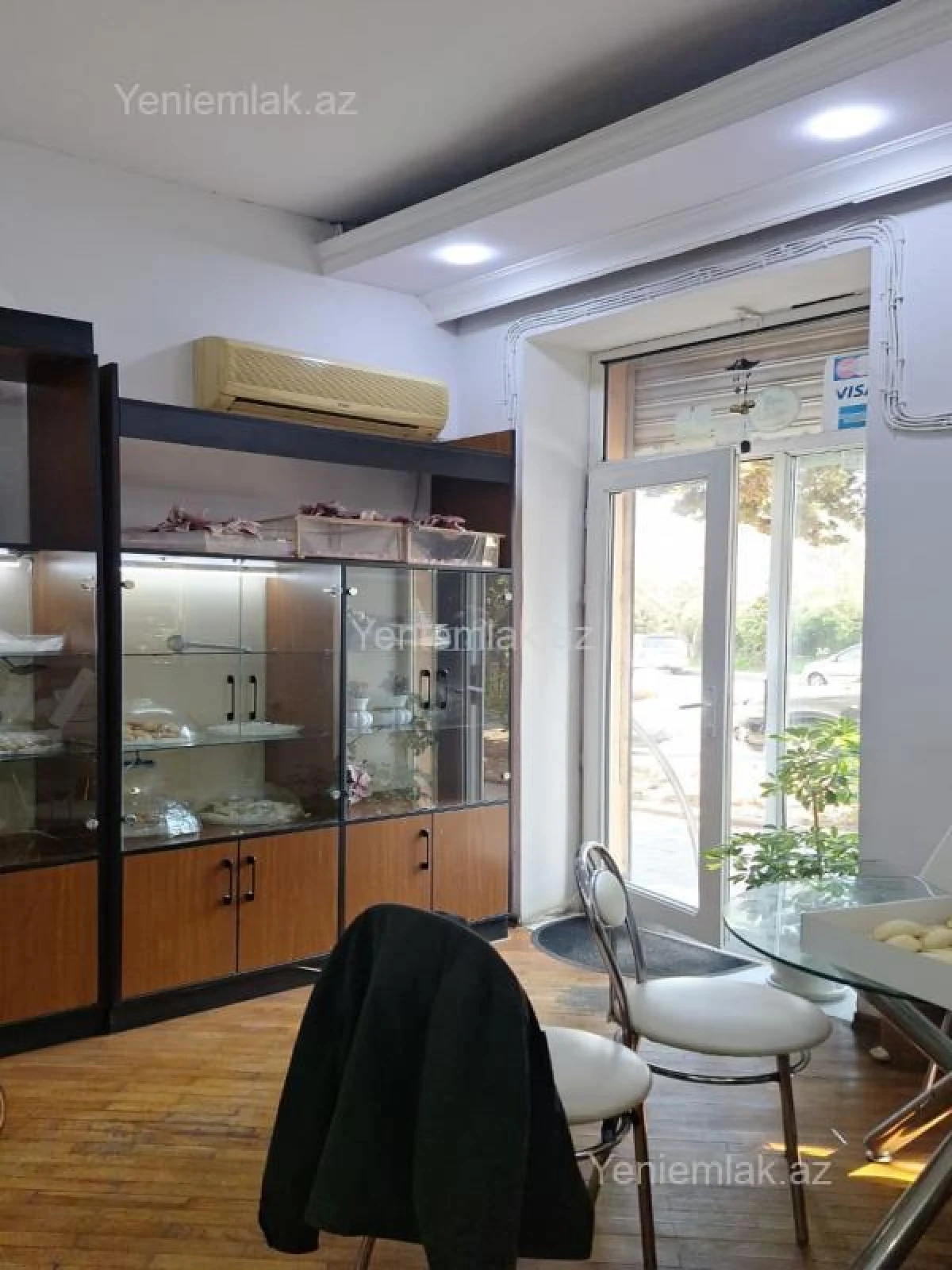 Satılır 1 otaqlı obyekt 200 m²