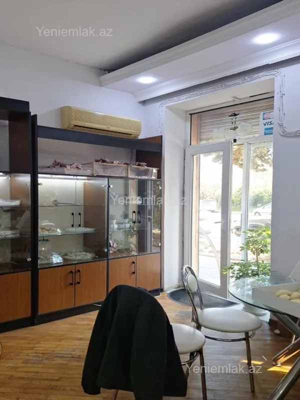 Satılır 1 otaqlı obyekt 200 m²