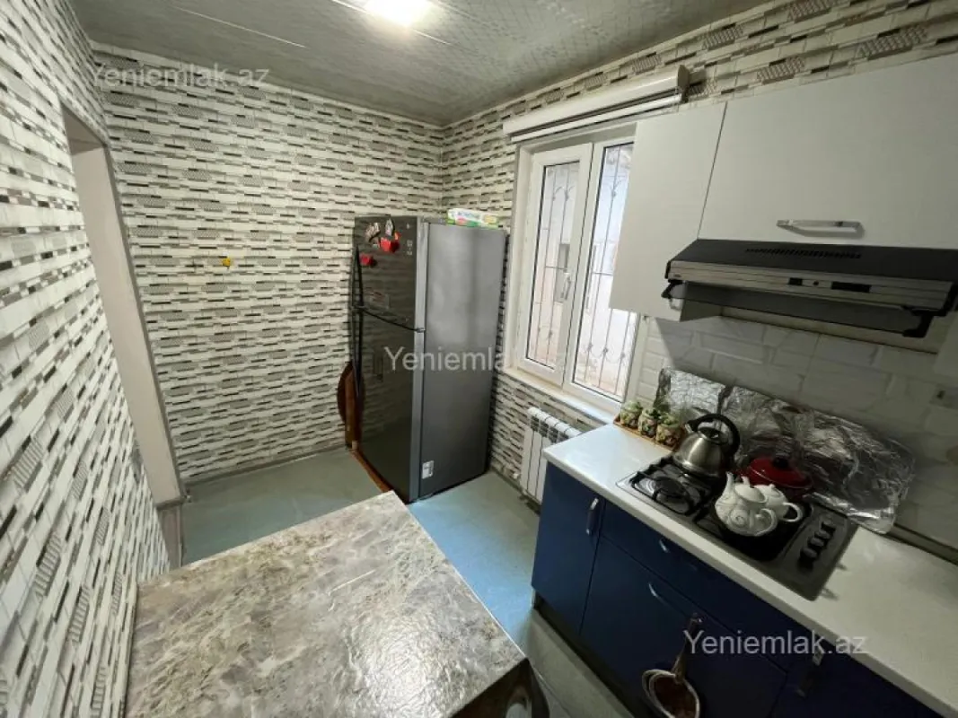 Satılır 6 otaqlı həyət evi 150 m²