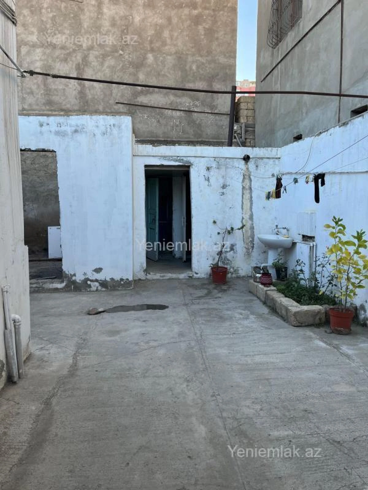 Satılır 6 otaqlı həyət evi 150 m²