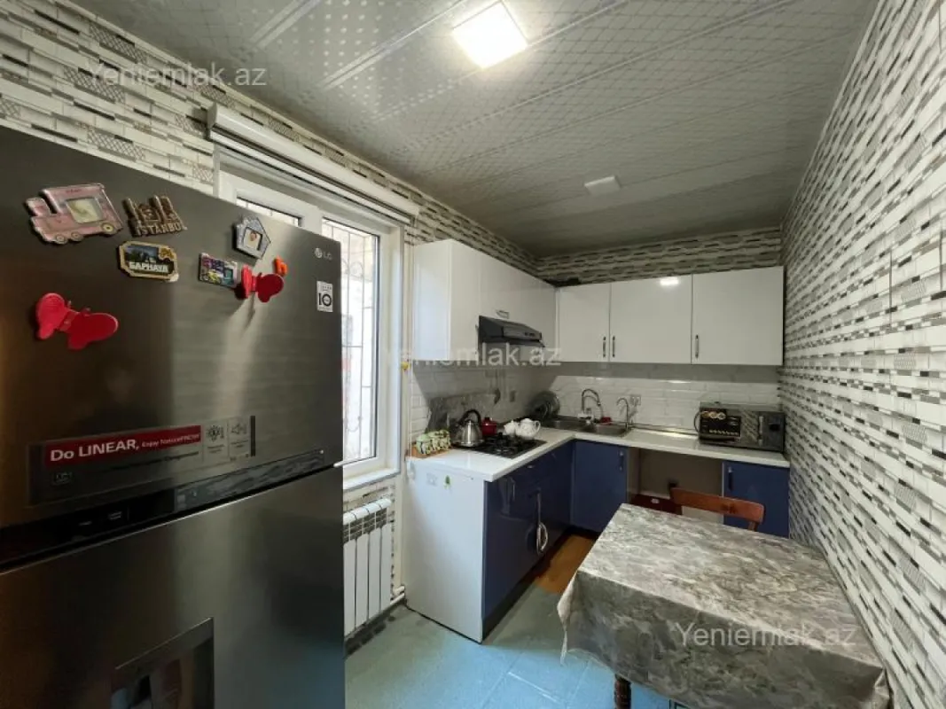 Satılır 6 otaqlı həyət evi 150 m²