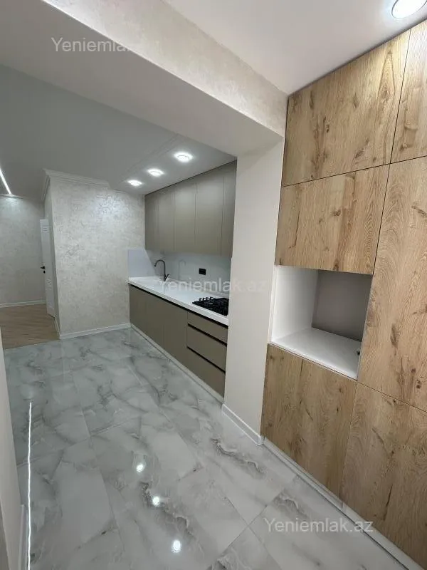 Satılır 3 otaqlı köhnə tikili 80 m²