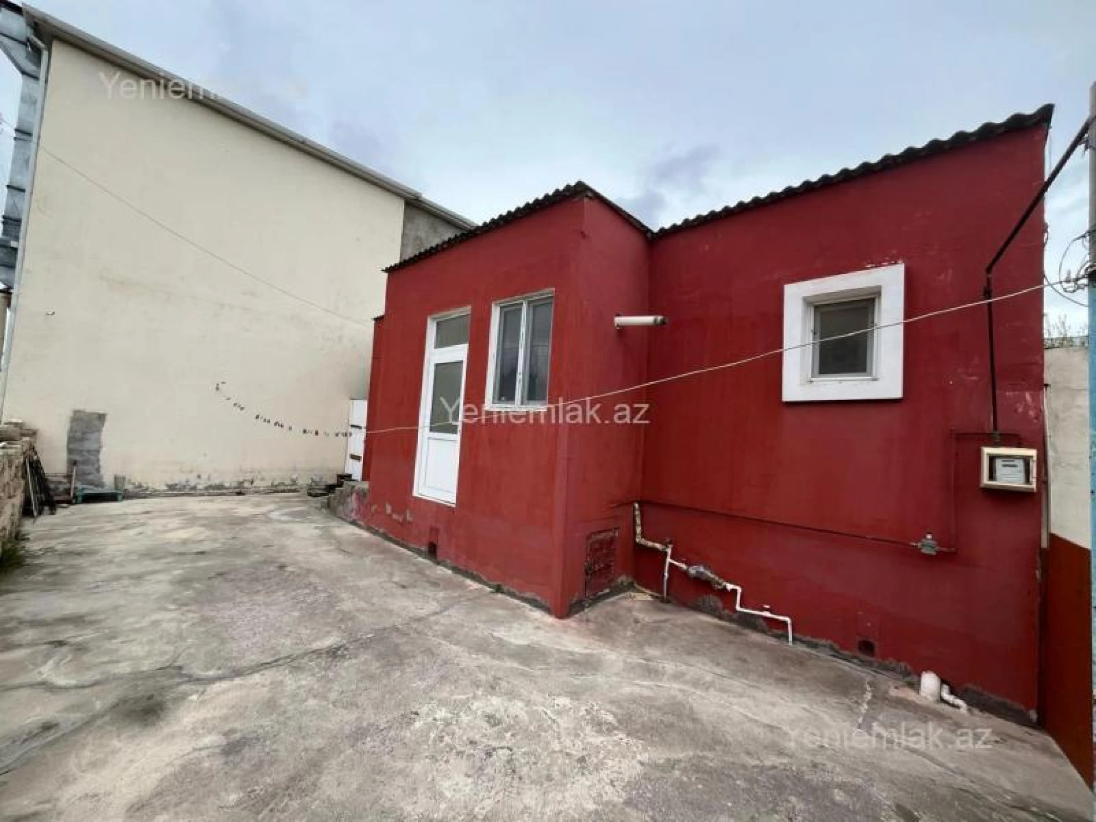 Satılır 2 otaqlı həyət evi 85 m²