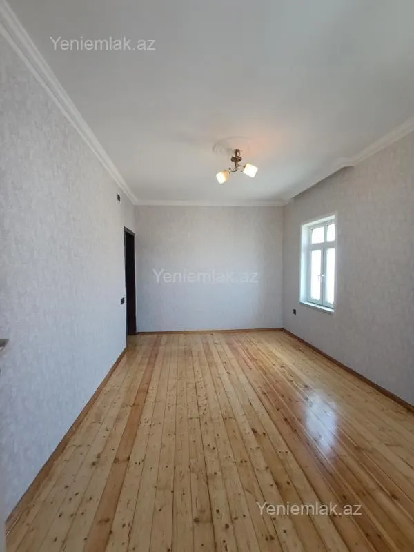 Satılır 2 otaqlı köhnə tikili 43 m²