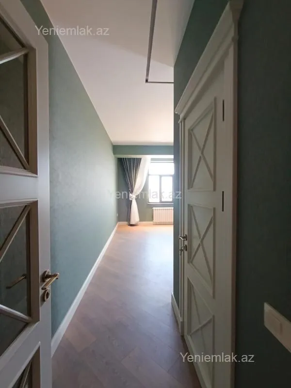 Satılır 3 otaqlı yeni tikili 127 m²