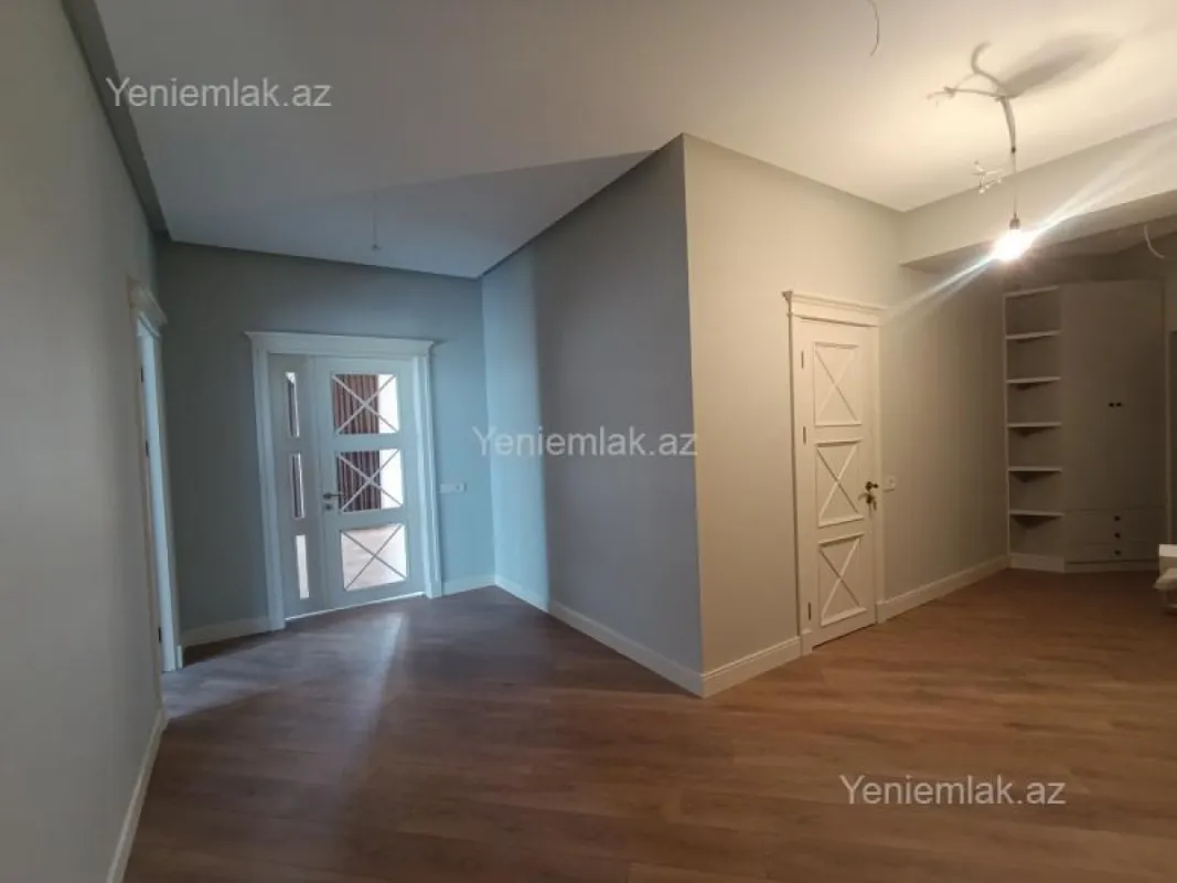 Satılır 3 otaqlı yeni tikili 127 m²
