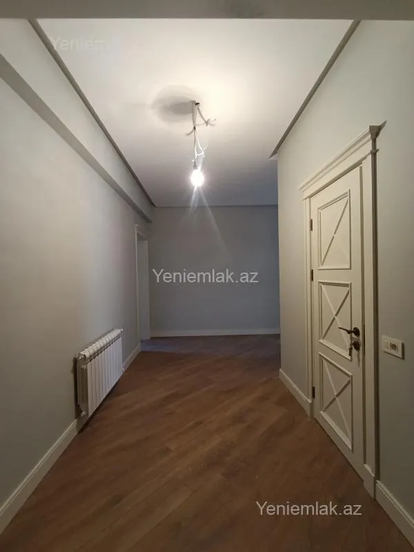 Satılır 3 otaqlı yeni tikili 127 m²