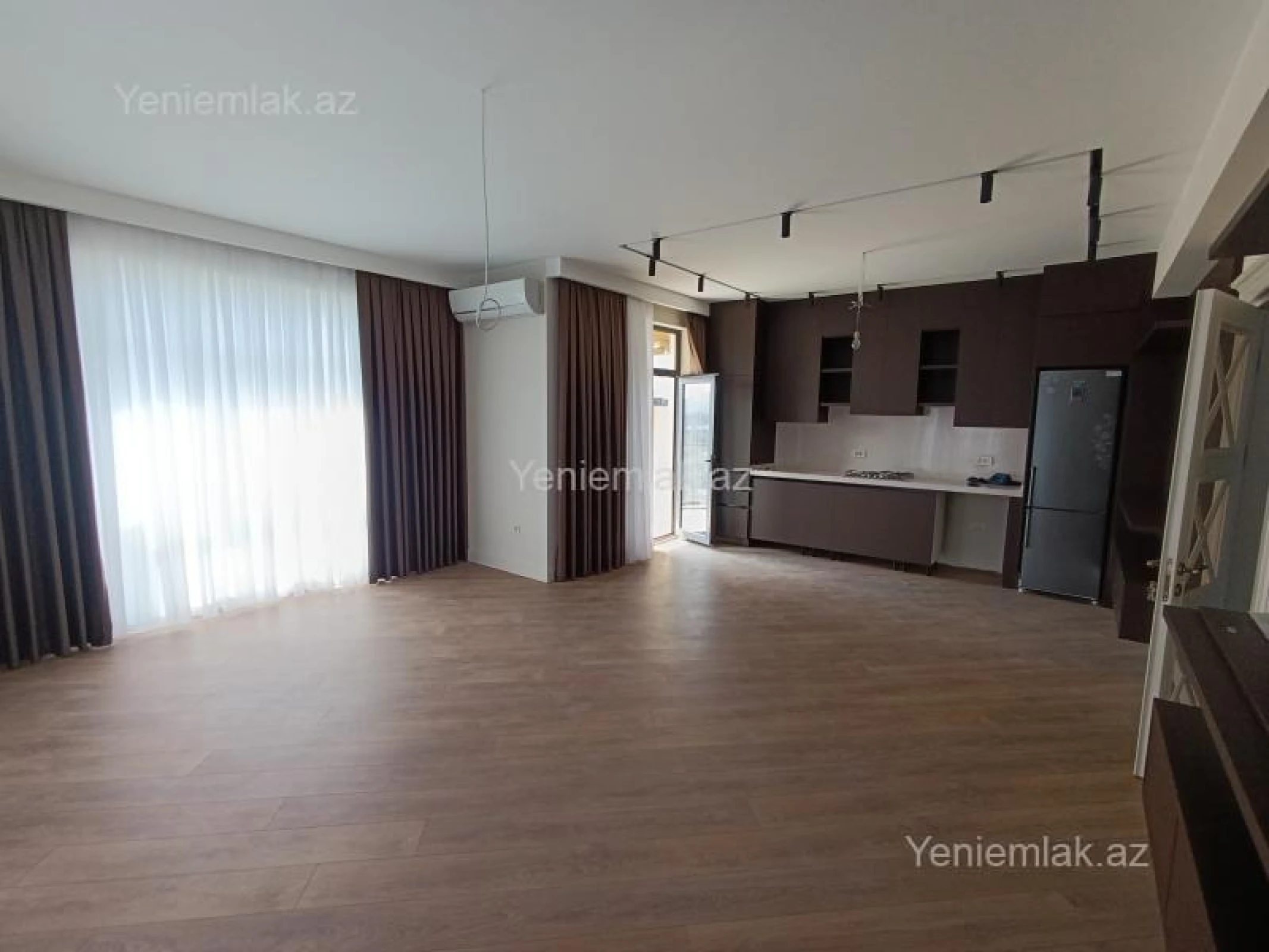 Satılır 3 otaqlı yeni tikili 127 m²