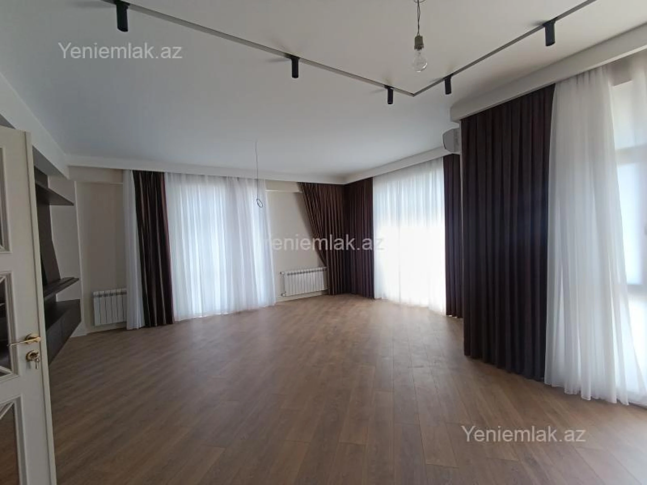 Satılır 3 otaqlı yeni tikili 127 m²