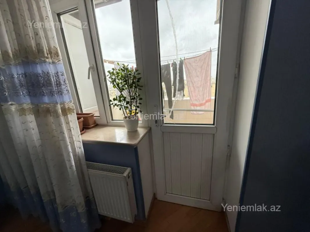 Satılır 4 otaqlı yeni tikili 140 m²