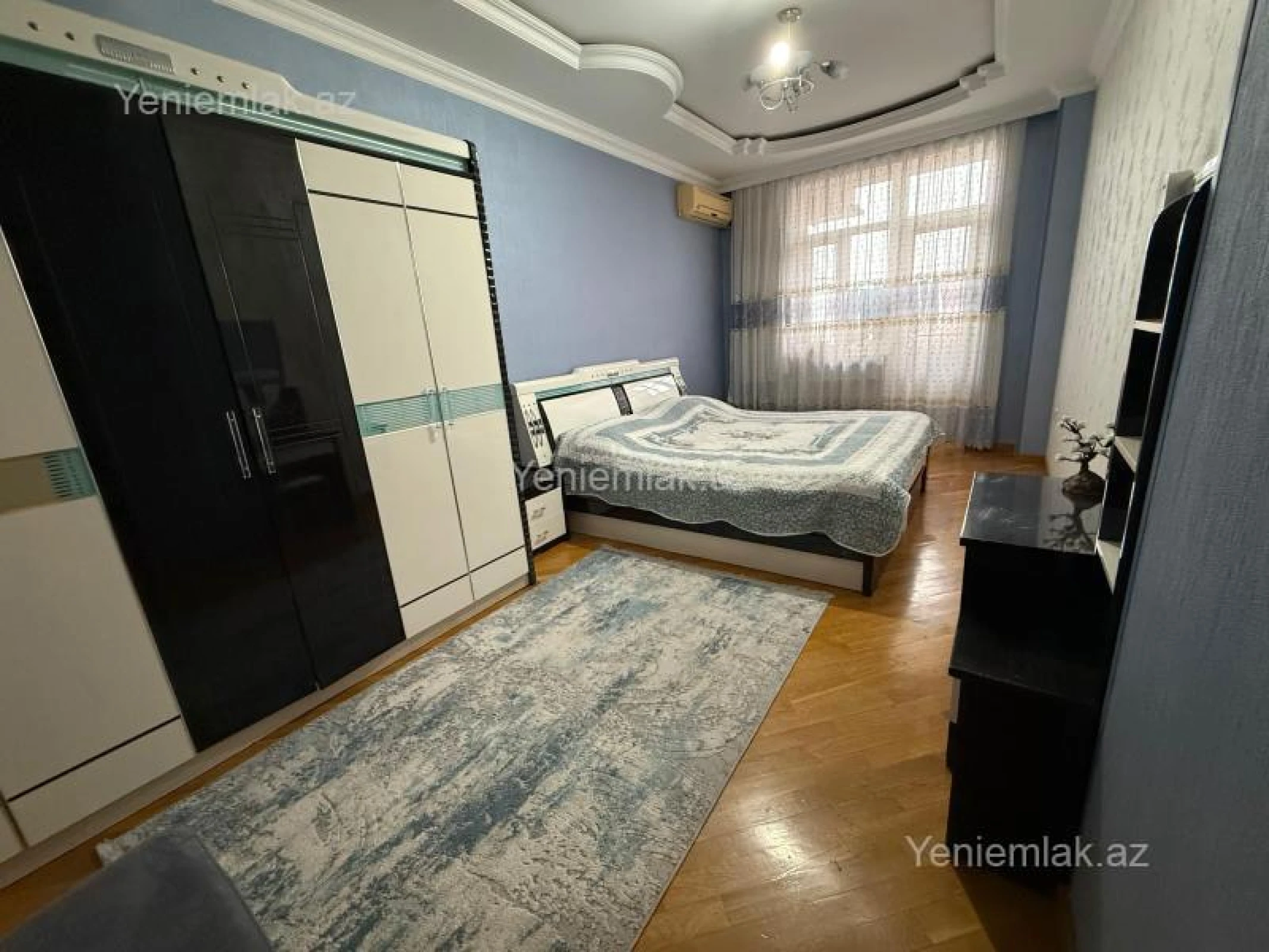 Satılır 4 otaqlı yeni tikili 140 m²