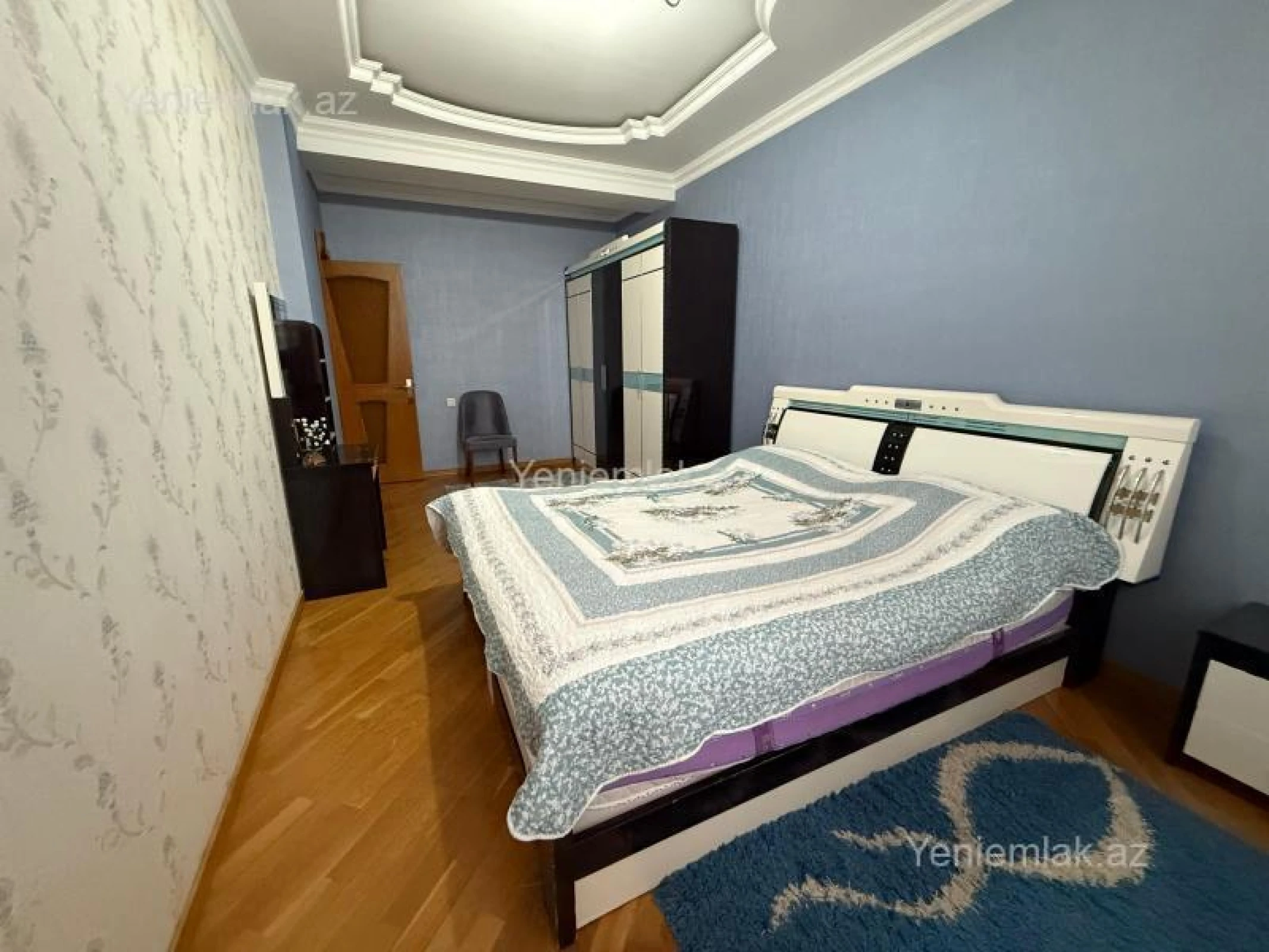 Satılır 4 otaqlı yeni tikili 140 m²