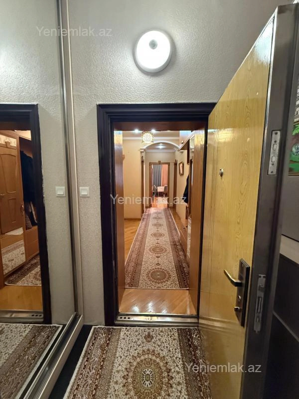 Satılır 4 otaqlı yeni tikili 140 m²