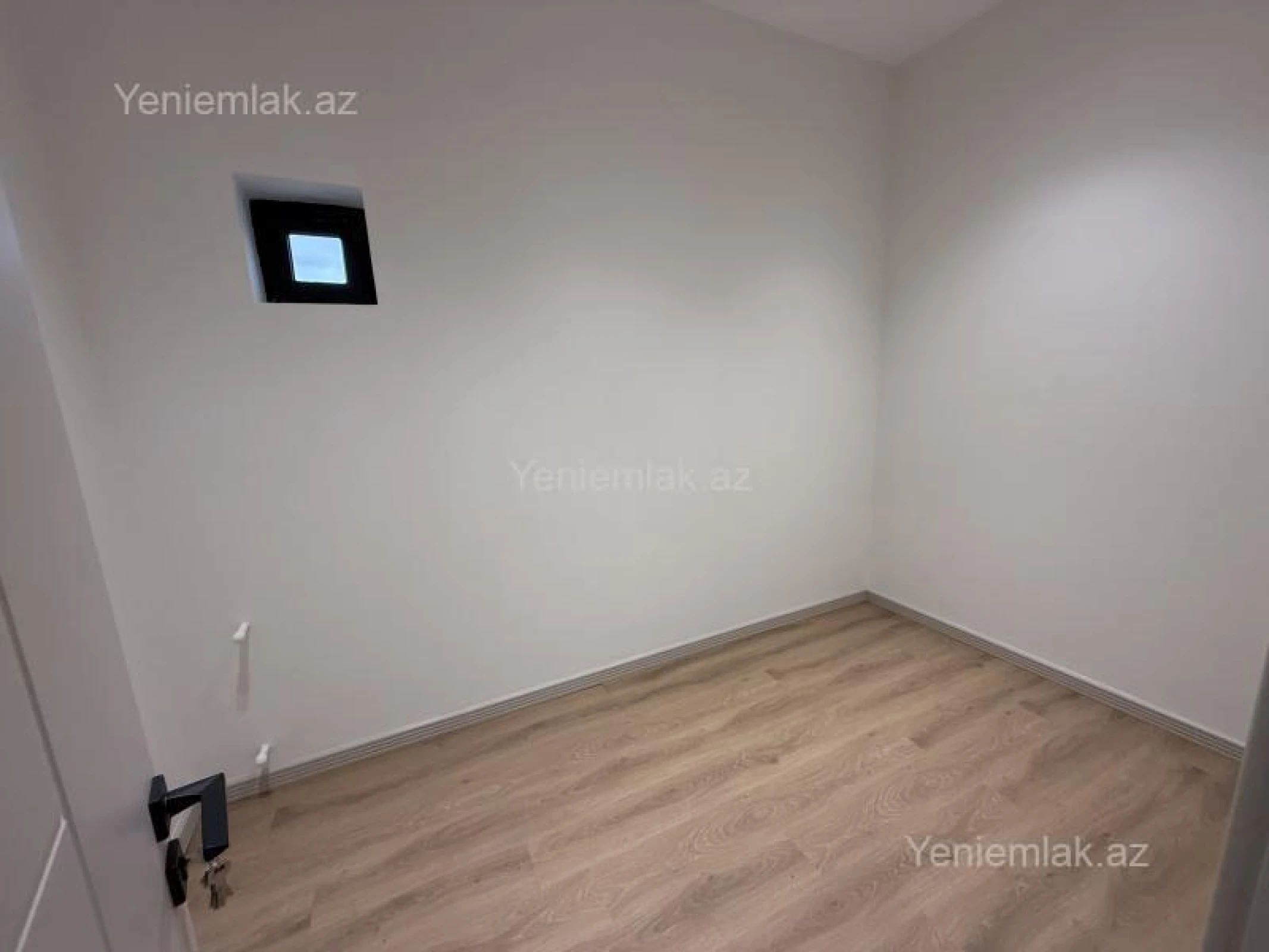 Satılır 4 otaqlı həyət evi 176 m²