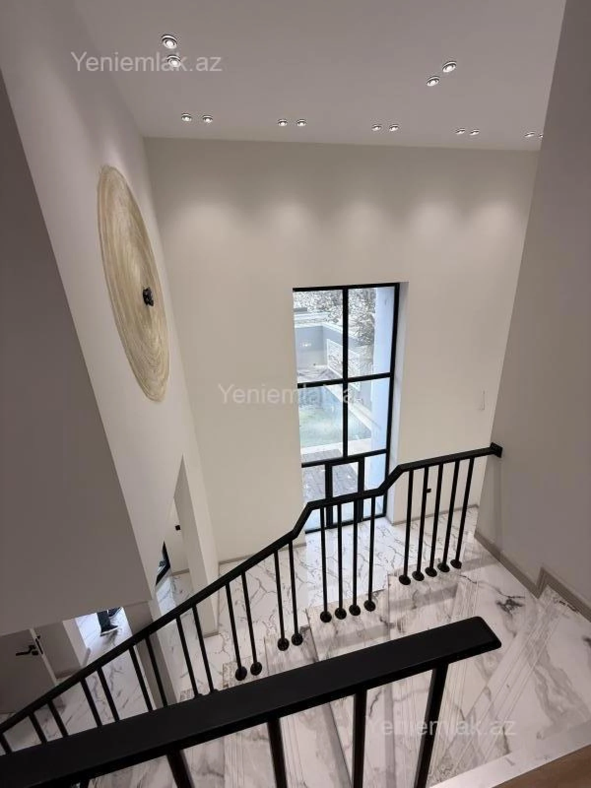 Satılır 4 otaqlı həyət evi 176 m²