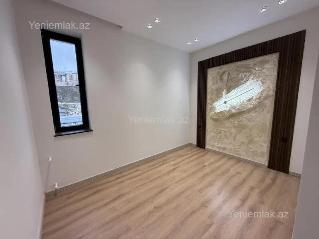 Satılır 4 otaqlı həyət evi 176 m²
