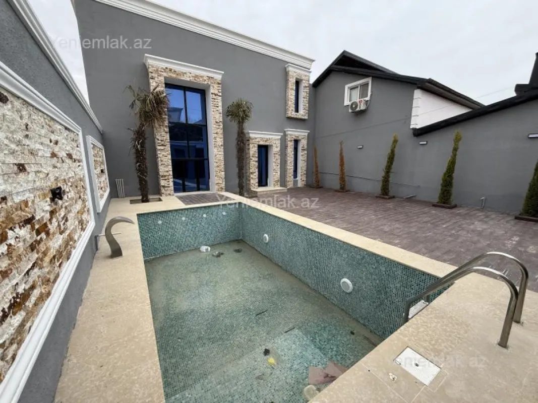 Satılır 4 otaqlı həyət evi 176 m²