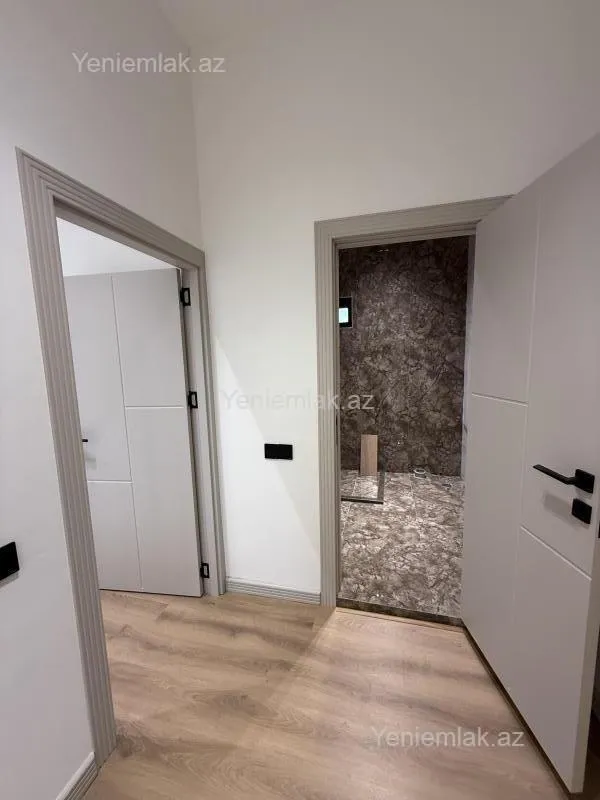 Satılır 4 otaqlı həyət evi 176 m²
