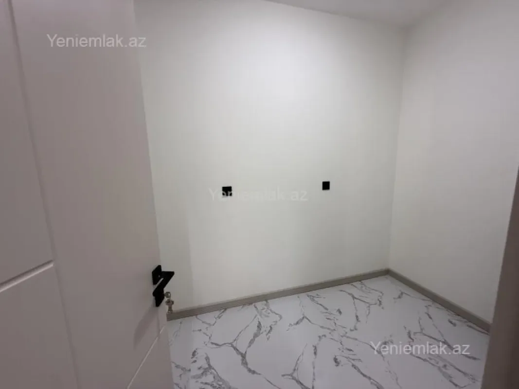 Satılır 4 otaqlı həyət evi 176 m²