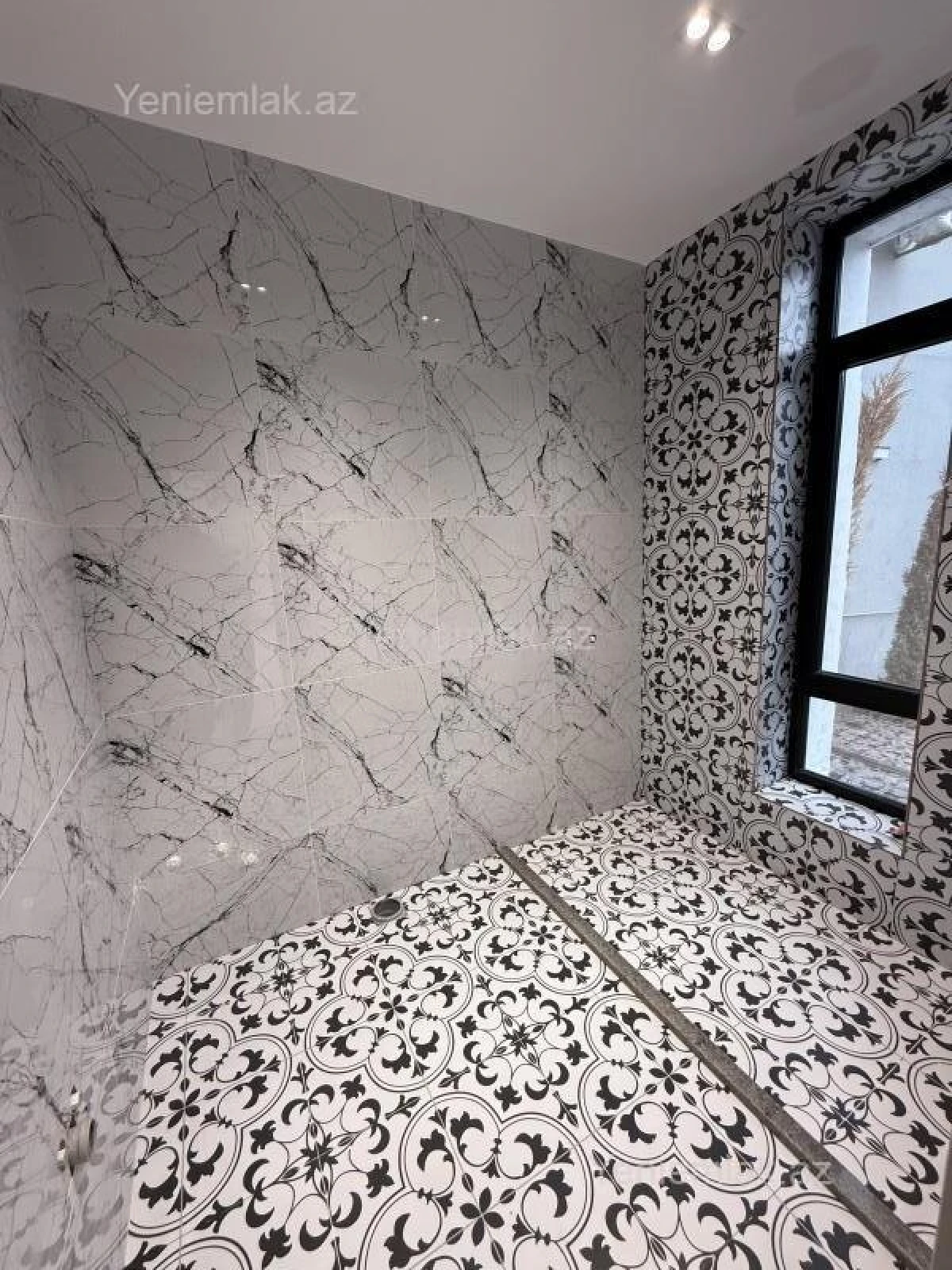 Satılır 4 otaqlı həyət evi 176 m²
